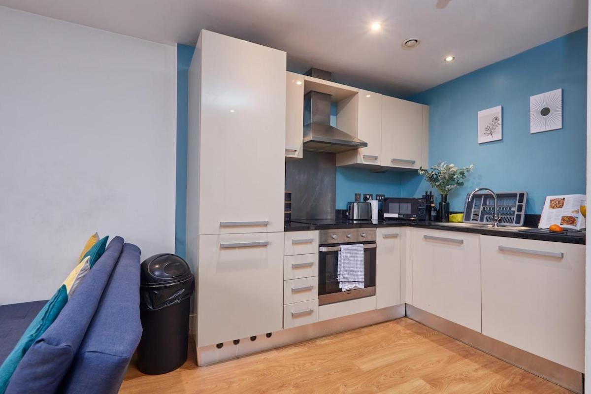 Leeds - 4 Beds - Balcony - Wifi - Yorksha Leeds (West Yorkshire)