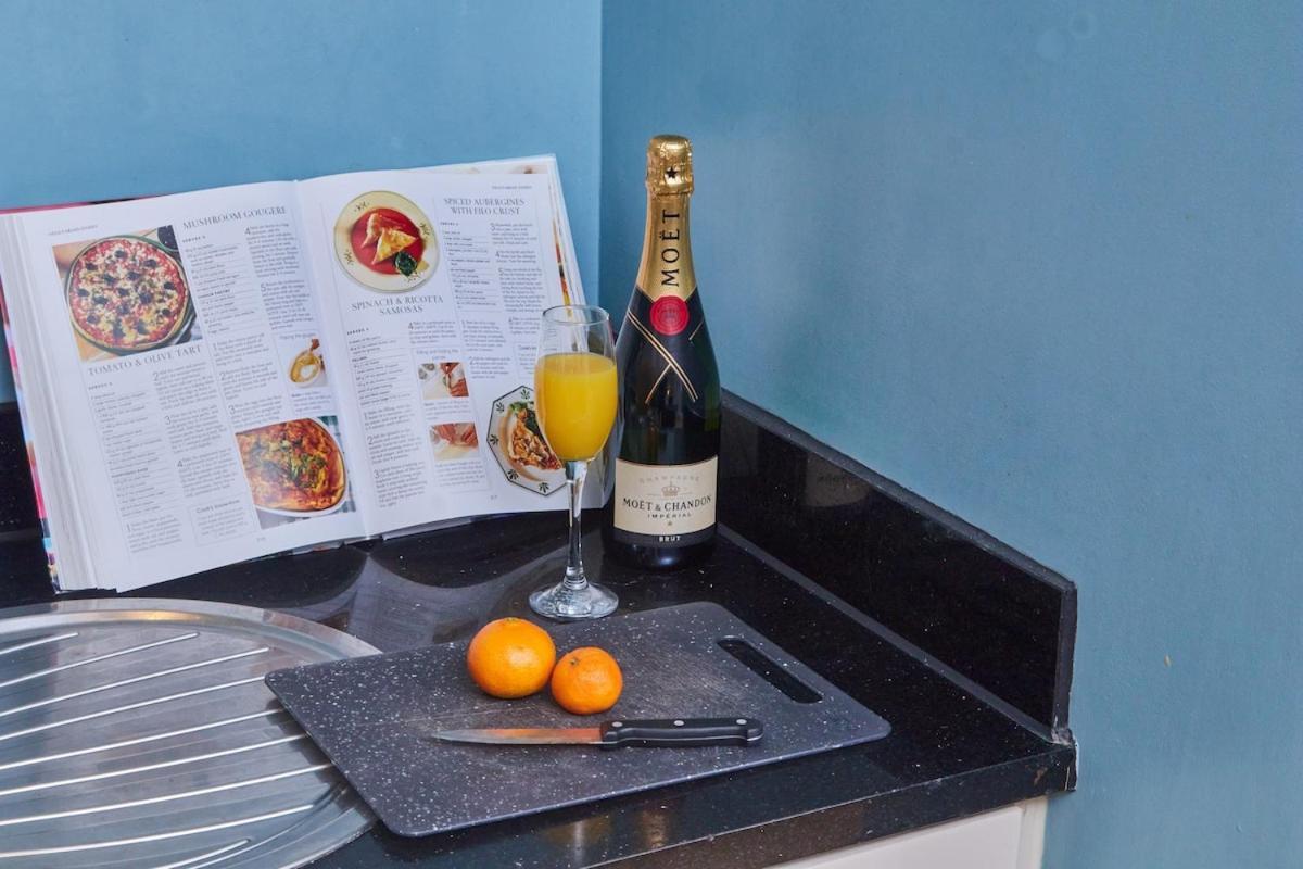 Apartment Leeds - 4 Beds - Balcony - Wifi - Yorksha