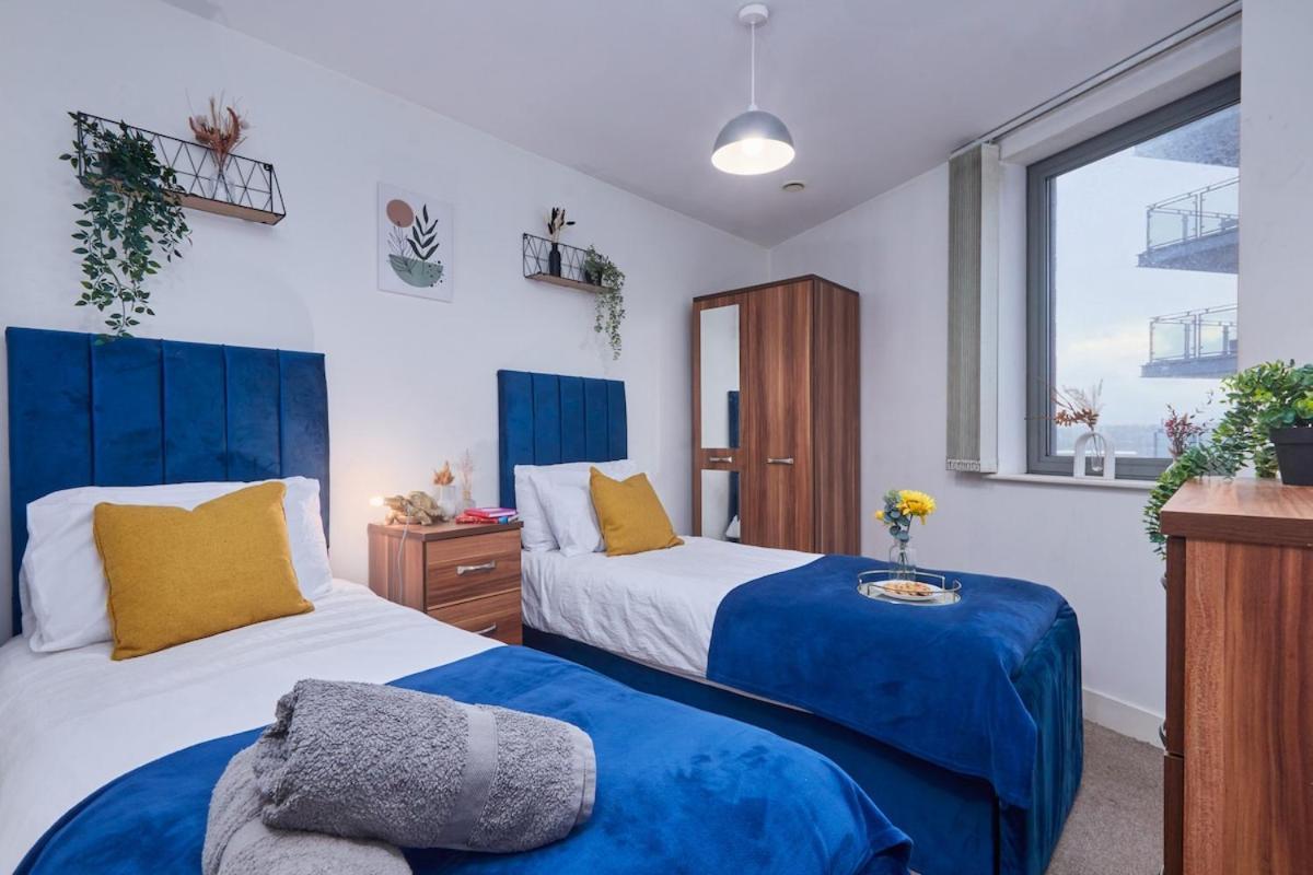 Leeds - 4 Beds - Balcony - Wifi - Yorksha